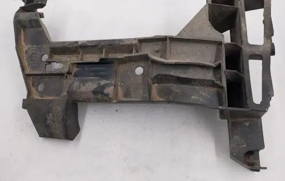 Renault Master II Rear bumper mounting bracket 7700352211 7701692585