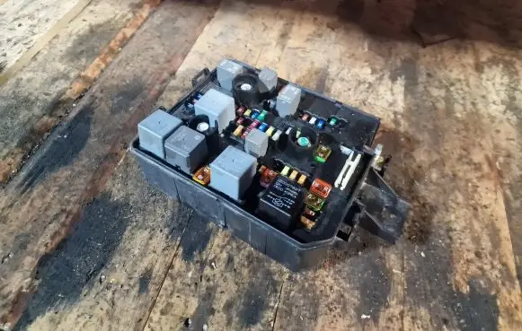 Buick Encore I Fuse module 42342536