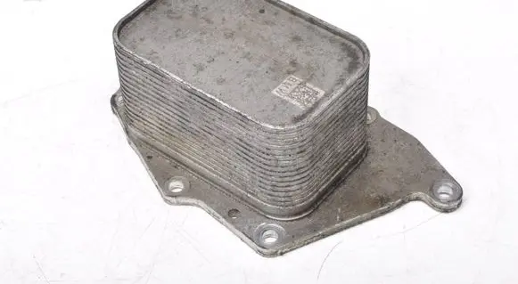 Mini One - Cooper F56 F55 Engine oil radiator 8585236