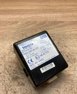 Toyota Corolla Verso AR10 Door control unit/module 897410F010 61B168000 10R021776