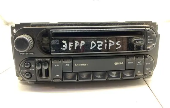 Jeep Grand Cherokee (WJ) Radio/CD/DVD/GPS head unit P05091650AB