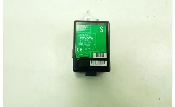 Toyota Auris 150 Door central lock control unit/module 8974002010