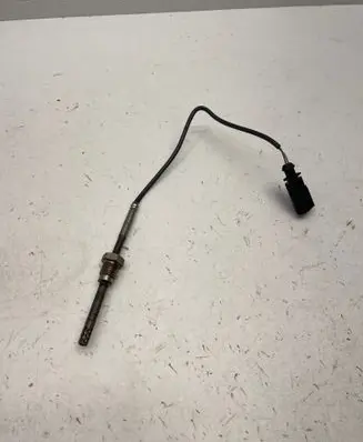 Audi A4 S4 B8 8K Exhaust gas temperature sensor 03L906088D