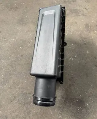 Alfa Romeo Stelvio Air filter box 50548515