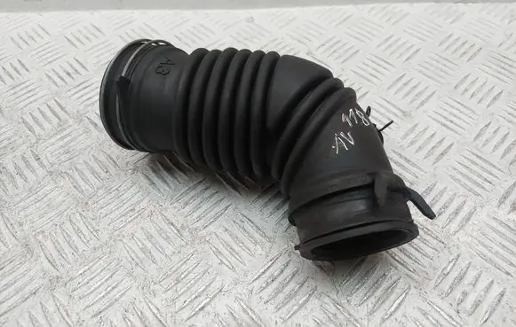 Toyota Avensis T270 Turbo air intake inlet pipe/hose 178800R050 178810R040 1788326060