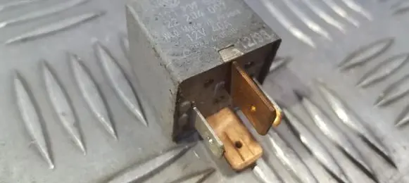 Volkswagen Jetta II Other relay 191937503 22204007