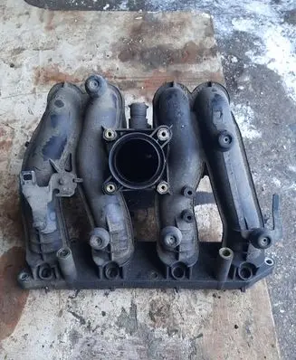 Mercedes-Benz C W203 Intake manifold A1111412001 2900304569