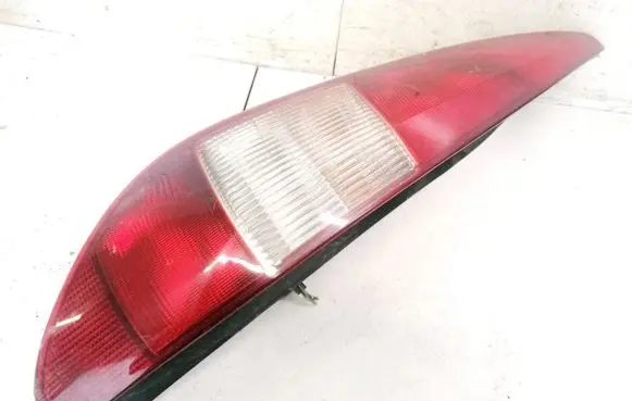 Ford Mondeo Mk III Rear/tail lights