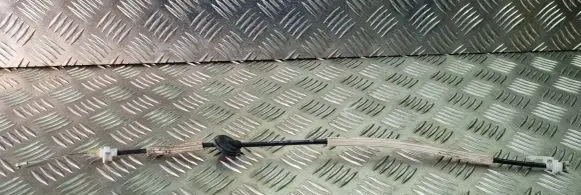 Volkswagen Touareg I Rear door cable line 7L6839085