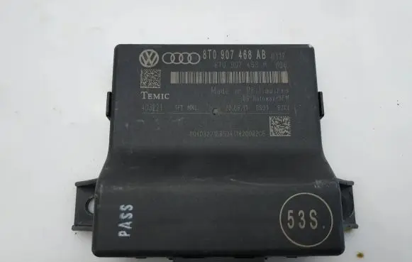 Audi A4 S4 B8 8K Gateway control module 8T0907468AB