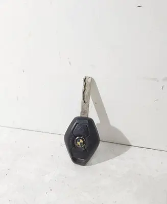 BMW 5 E60 E61 Ignition key/card 6933008