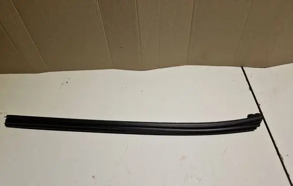 Ford Fiesta Door glass trim H1BBL1TBAB
