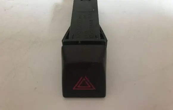 Volvo C70 Hazard light switch 30739296 06W343