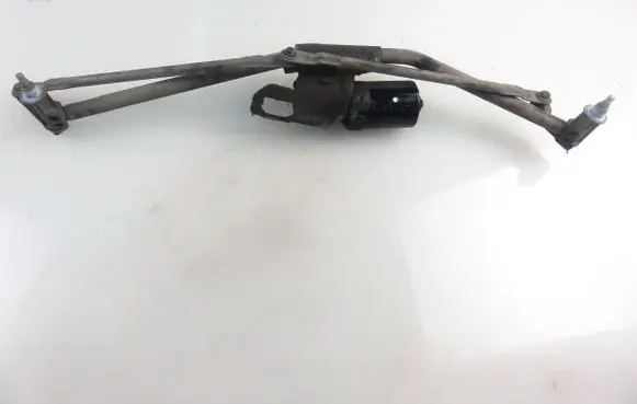 Volkswagen Transporter - Caravelle T4 Front wiper linkage 