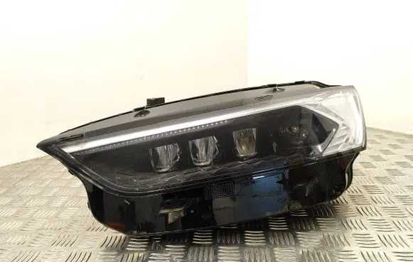 Citroen DS7 Crossback Headlight/headlamp 9831755780 49530999 0111000801211