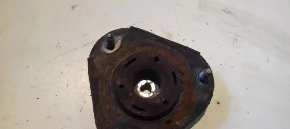 Toyota Prius (XW30) Coil spring mount 