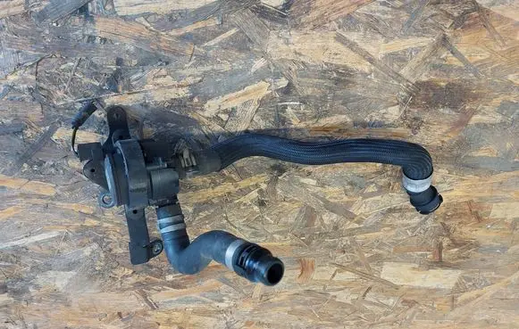 Ford Galaxy Electric auxiliary coolant/water pump DG9318D473BC
