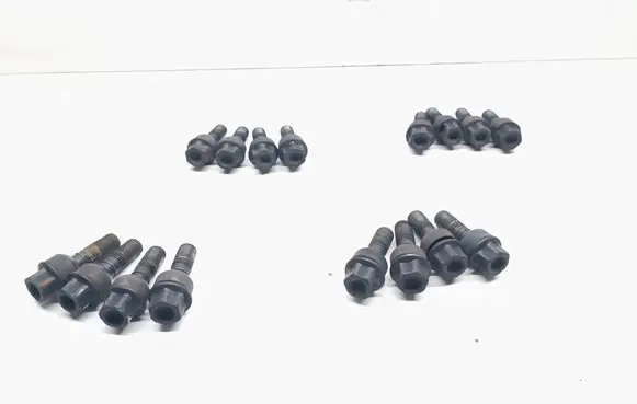 Porsche Cayenne (92A) Nuts/bolts 