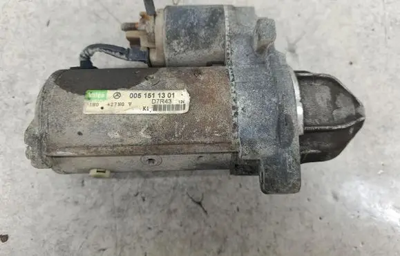 Mercedes-Benz Vito Viano W639 Starter motor 0051511301