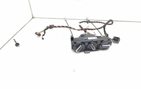 Volkswagen Up Climate control unit 1S0820045AC 901517000007 1S0907543A