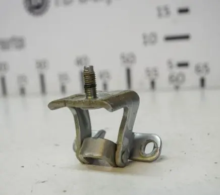 Skoda Octavia Mk3 (5E) Tailgate/trunk/boot hinge 5G6827301