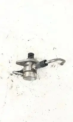 Peugeot 308 Fuel injection high pressure pump 9812133780
