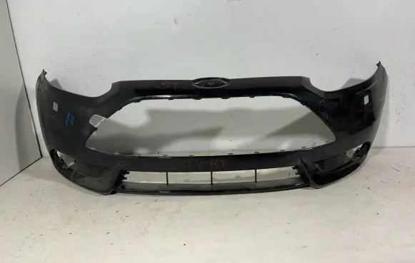 Ford Focus Front bumper CM5117757A