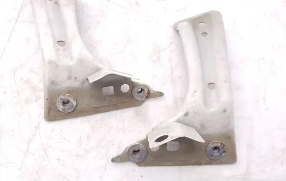 Volkswagen PASSAT B8 Fender mounting bracket 3G0821142 3G0821141