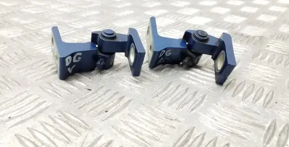 Volkswagen Tiguan Rear door hinge set 5N0831402 5N0831402A