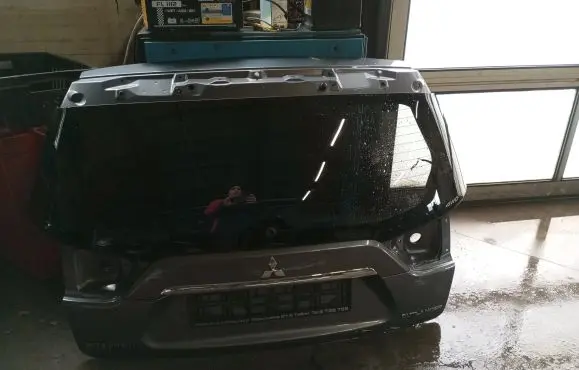 Mitsubishi Outlander Tailgate/trunk/boot lid 5801A524