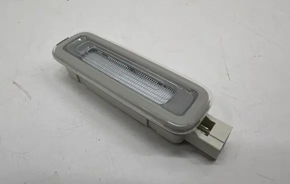 Audi A6 S6 C8 4K Front seat light 4M0947105