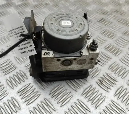 Volkswagen PASSAT B8 ABS Pump 5Q0614517DA