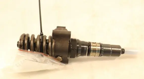 Audi A4 S4 B7 8E 8H Fuel injector 0414720404