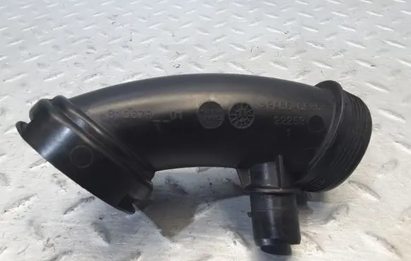 Citroen DS4 Turbo air intake inlet pipe/hose 9683725080
