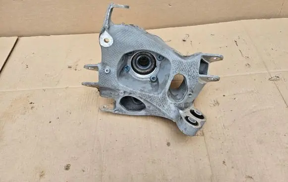 Porsche 911 992 Rear wheel hub spindle/knuckle 
