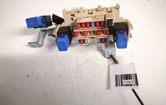 Nissan Note (E11) Fuse box set