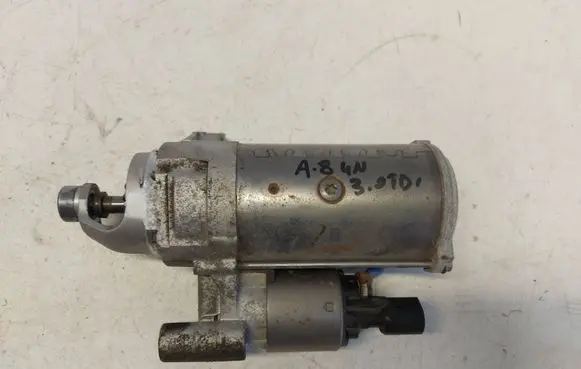Audi A8 S8 D5 Starter motor 057911022