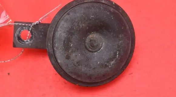 Nissan Juke I F15 Horn signal