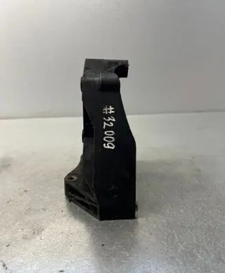 BMW 5 E60 E61 A/C compressor mount bracket 25798000