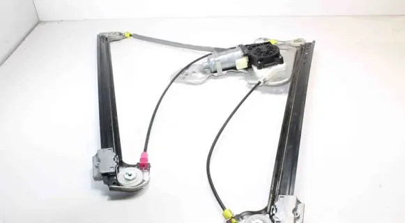 Land Rover Range Rover L322 Front door window regulator with motor 83810209