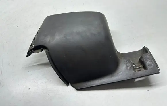 BMW 5 E34 Seat belt trim 51478149025 51478149027