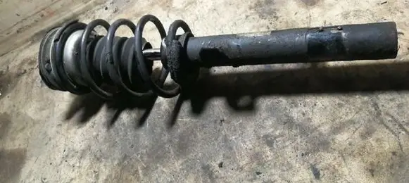BMW 3 E90 E91 Front shock absorber with coil spring 6771177
