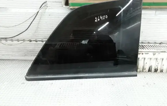 Opel Zafira B Rear side window