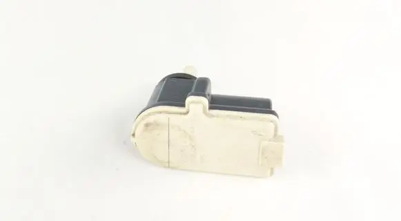 Headlight level adjustment motor