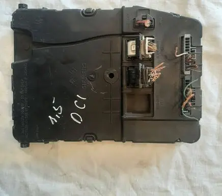 Renault Scenic II - Grand scenic II Comfort/convenience module 8200306433 03137 S118400120C