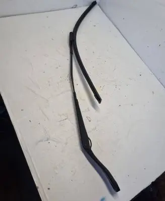 Volvo S80 Front wiper blade arm 30796035