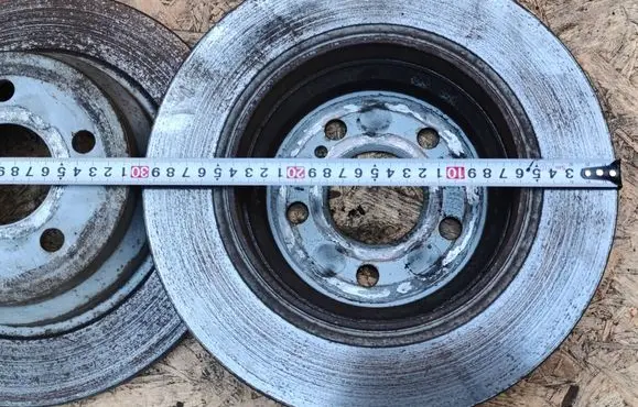 Mercedes-Benz E W212 Rear brake disc