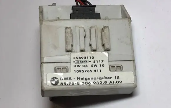 BMW 5 E39 Yaw turn rate sensor 8386932 657583869329