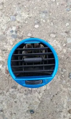 Volkswagen Caddy Dash center air vent grill 2K0819703C