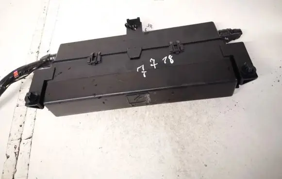 Cadillac CTS Fuse box set
